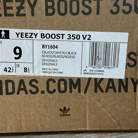 adidas Yeezy Boost 350 V2 Core‎ Black White size 9 NWT in packaging - Picture 9 of 13